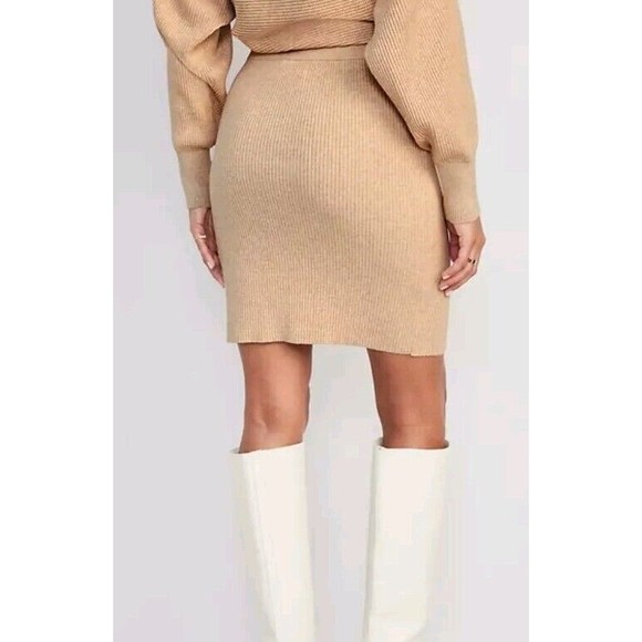 NWT Women's Old Navy High Waisted Rib Knit Mini Skirt Size 2X (20-22) Cashmere - Picture 2 of 8